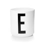 Design Letters - Tasse en porcelaine AJ - E, blanc