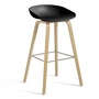 HAY - About A Stool AAS 32 H 75 cm, chêne laqué / acier inoxydable / black 2. 0 (patins en plastique)