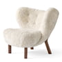 & Tradition - Little Petra VB1 Lounge Chair, noyer / peau de mouton Moonlight