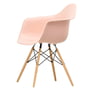 Vitra - Fauteuil en plastique Eames DAW, couleur miel de frêne / rose tendre (feutre glider blanc)