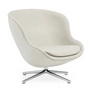 Normann Copenhagen - Hyg Fauteuil lounge avec piètement pivotant, aluminium / gris clair (Main Line Flax MLF20)