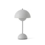 & Tradition - Flowerpot Lampe de table rechargeable VP9 avec câble de recharge magnétique, mate, gris clair