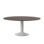 Muuto - Midst Table de salle à manger, Ø 160 cm, chêne huilé foncé / gris