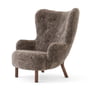 & Tradition - Petra Lounge Chair VB3, High Back, noyer huilé / peau de mouton Sahara