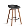 HAY - About A Stool AAS 32 H 65 cm, noyer laqué / acier noir / black 2. 0 (patins en feutre)