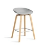 HAY - About A Stool AAS 32 H 65 cm, chêne laqué / acier inoxydable / concrete grey 2. 0 (patins en plastique)