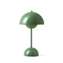 & Tradition - Flowerpot Lampe de table rechargeable VP9 avec câble de recharge magnétique, brillant, sage green (Exclusive Edition)
