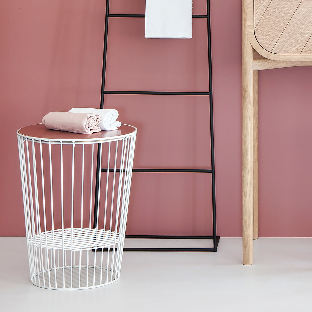 Hartô table pour et Ernestinnoire revues la porte Structure UMGpzVqS