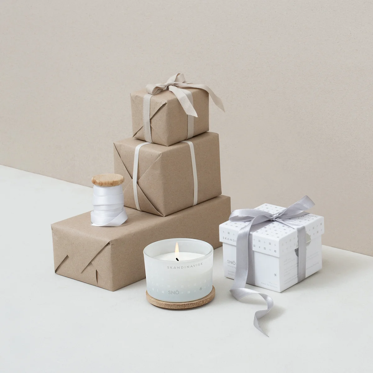 Bougie parfumée avec couvercle de Skandinavisk