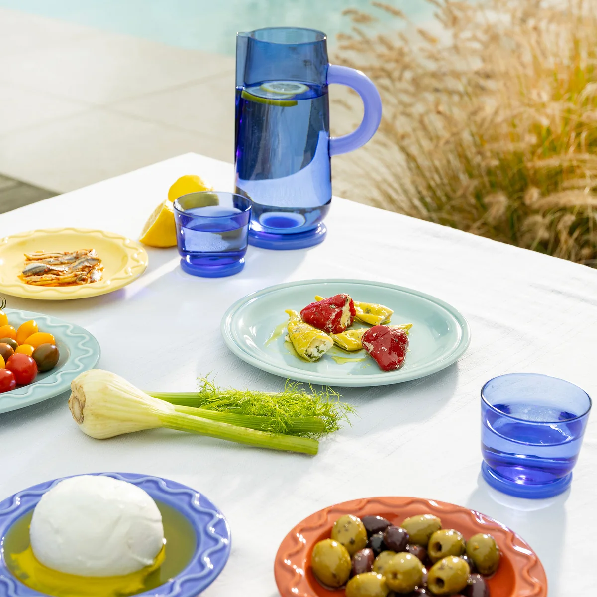 Dew Carafe 1 L, blue de & klevering