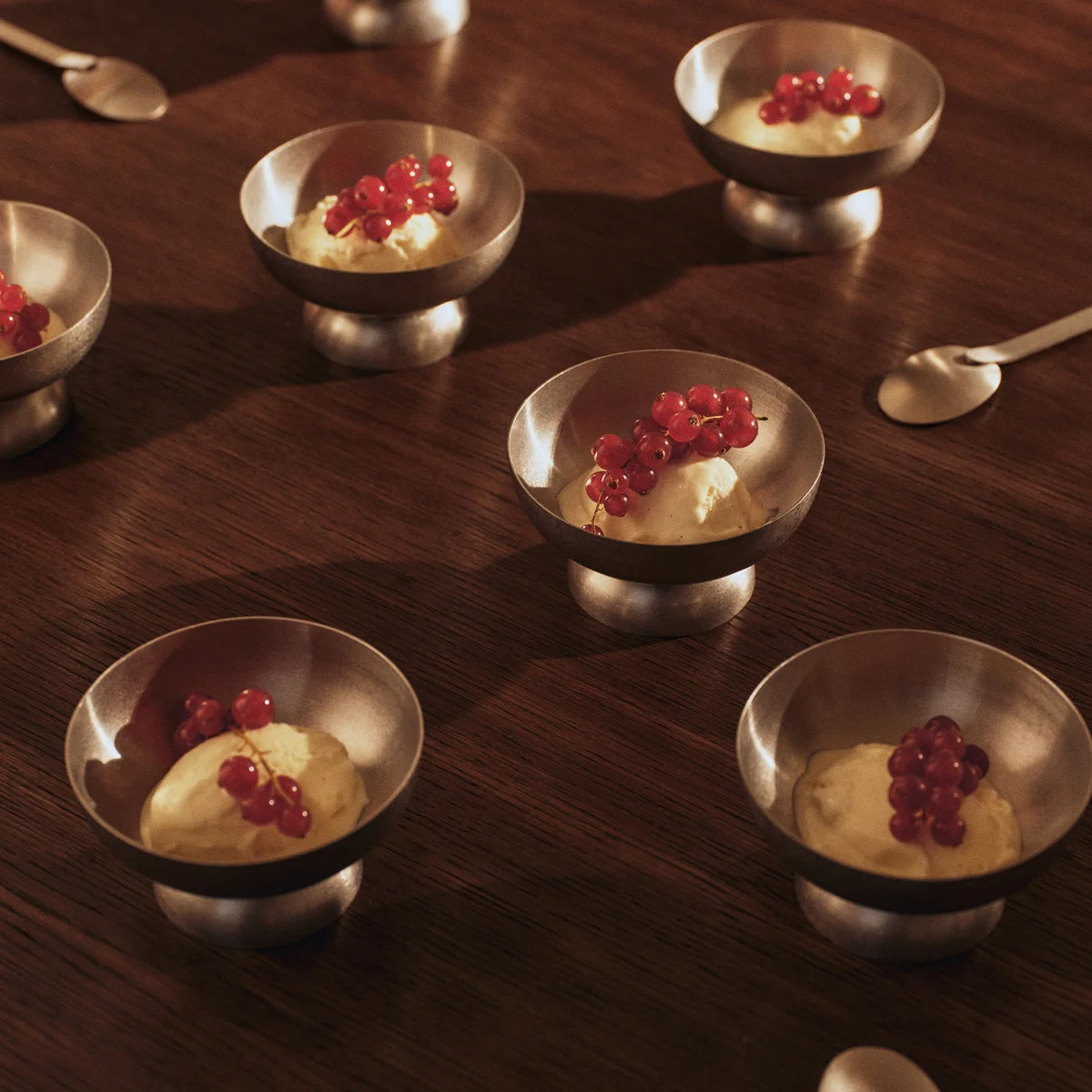 Ferm Living - Tumbled Coupe à dessert, acier inoxydable