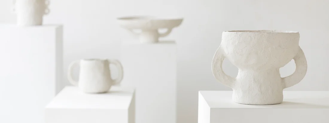 La collection Earth de Marie Michielssen fait entrer la beauté de la nature dans vos quatre murs. Cette collection polyvalente rend hommage aux formes organiques et aux textures terreuses et apporte l'essence de la nature dans votre intérieur.