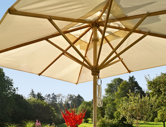 Trouvez des parasols, des tentes solaires et des stands parapluie pour les jours les plus ensoleillés et les plus chauds de l'année !