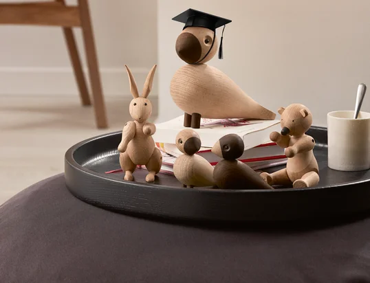 Trouvez ici des figurines décoratives en bois, des miniatures et plus encore ...