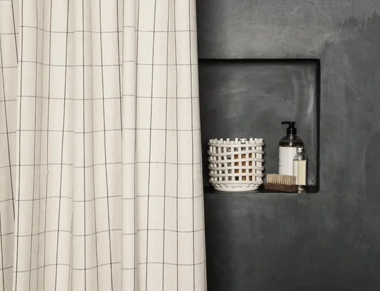 Vous trouverez des rideaux de douche et bien d'autres choses encore ici ...