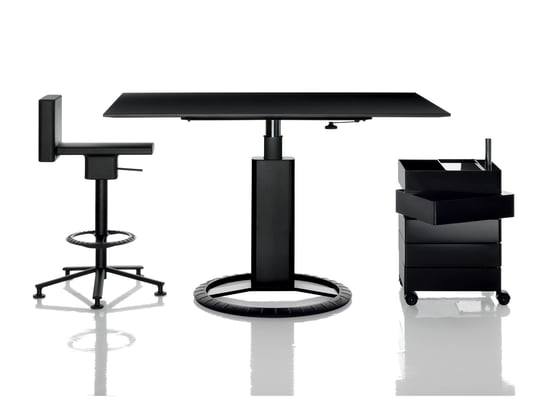 La collection 360° de Konstantin Grcic pour Magis est composée de meubles modernes de grande qualité pour le bureau et le poste de travail. La table et la chaise de bureau sont réglables en hauteur. 