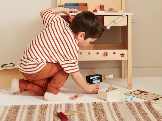 Kid's Hub - Établi avec accessoires de Kids Concept