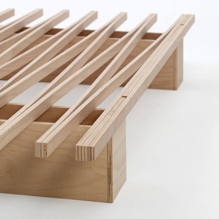 Le lit v réglable de Tojo