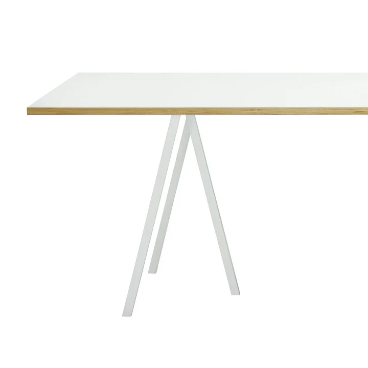 Loop Stand Frame Tréteaux avec plateau blanc de HAY