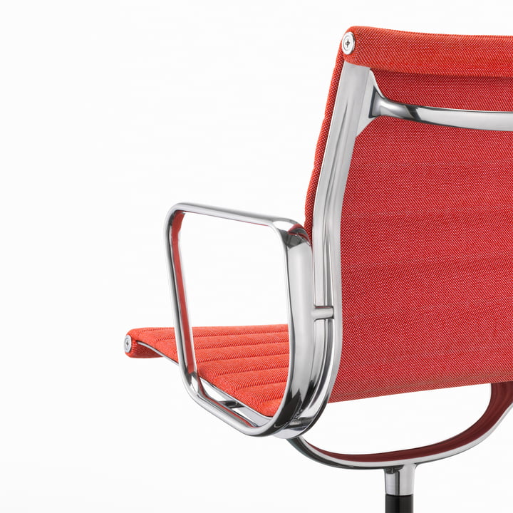 Vitra - EA 104 Chaise de bureau pivotante, Hopsak, poppy-red / ivoire