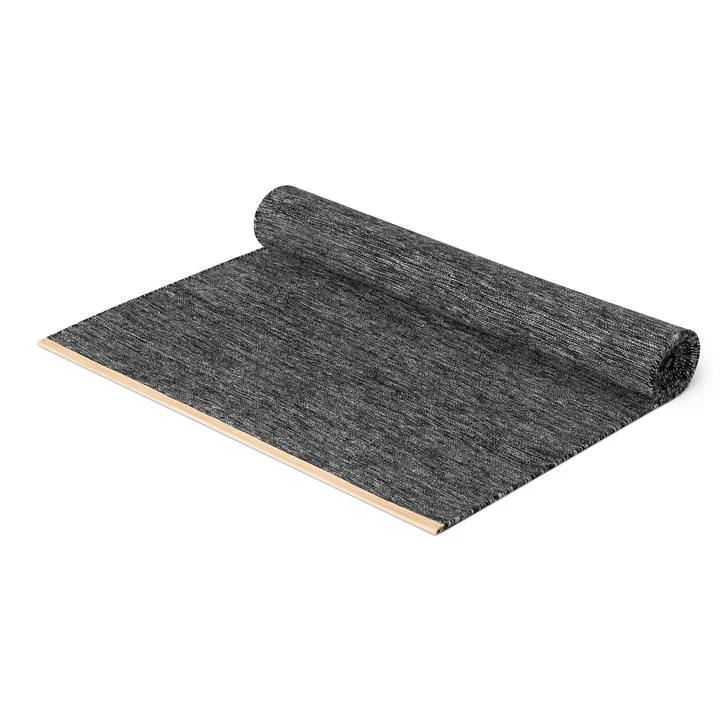 Le Björk Tapis de Design House Stockholm , gris foncé, 70 x 130 cm
