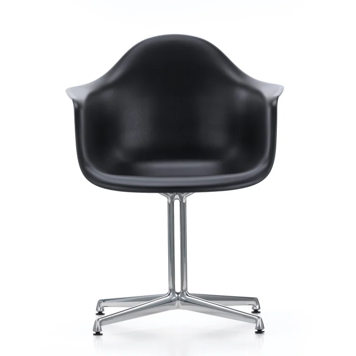 Eames Plastic Armchair DAL de Vitra en noir avec patins en feutre