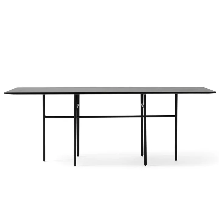 Table rectangulaire aux lignes épurées