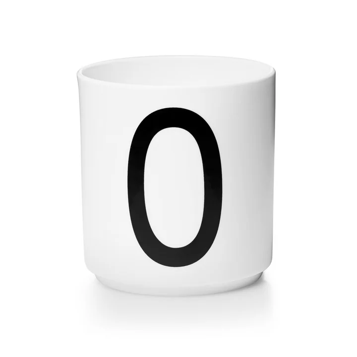 Design Letters - Tasse en porcelaine AJ - O
