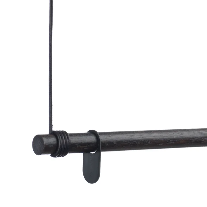 Swing Portemanteau suspendu de Lind DNA en chêne noir / cuir noir