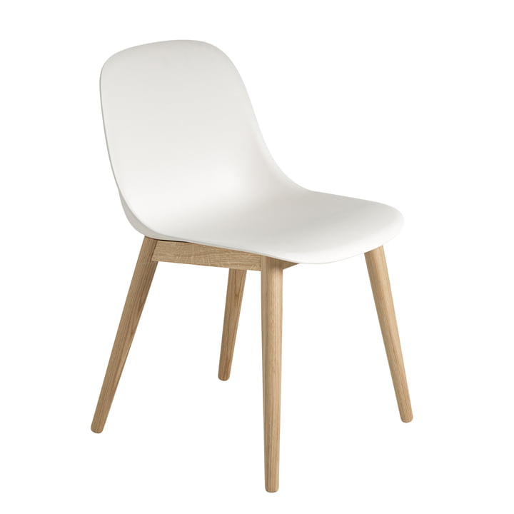 Fiber Side Chair Wood Base de Muuto en chêne / blanc
