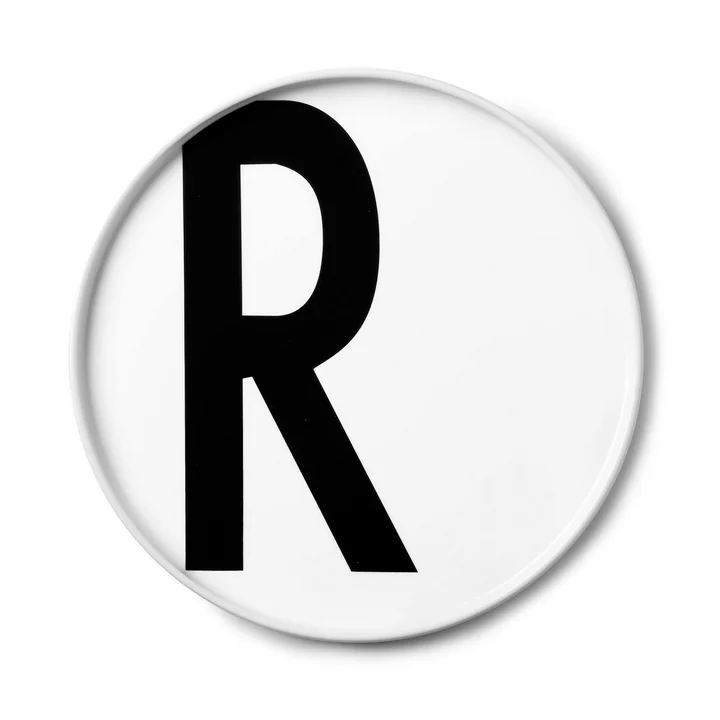 L'assiette en porcelaine AJ R de Design Letters