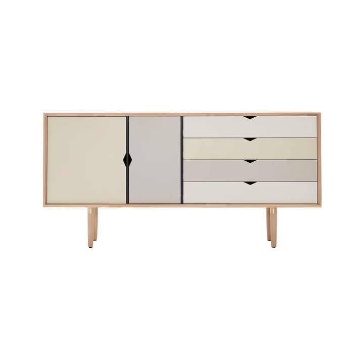 S6 Sideboard de Andersen Furniture en chêne savonné (façades argent, beige, gris métal)