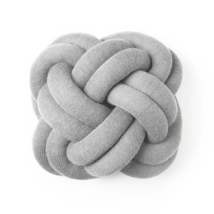 Knot Coussin, gris clair de Design House Stockholm