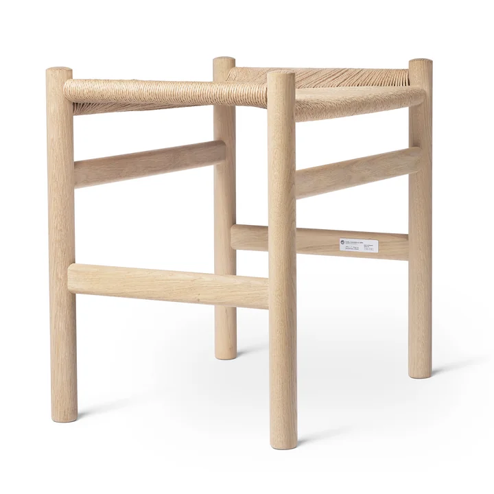 Le Carl Hansen - CH53 Tabouret en chêne savonné avec tressage naturel
