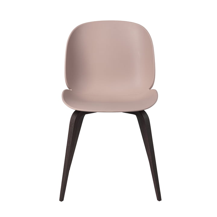 Dining Chair Beetle base en bois par Gubi en teinté noir / sweet pink