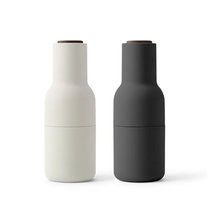 Bottle Set de moulins à sel et à poivre de Audo en frêne / carbone (couvercle en bois de noyer)