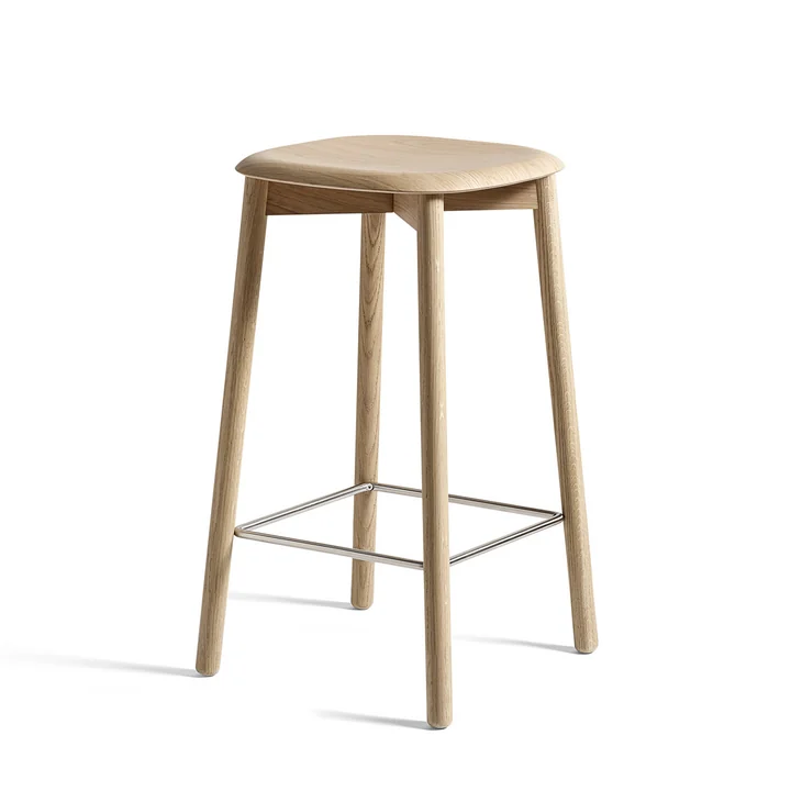 Soft Edge 32 H 65 cm de HAY en chêne laqué mat