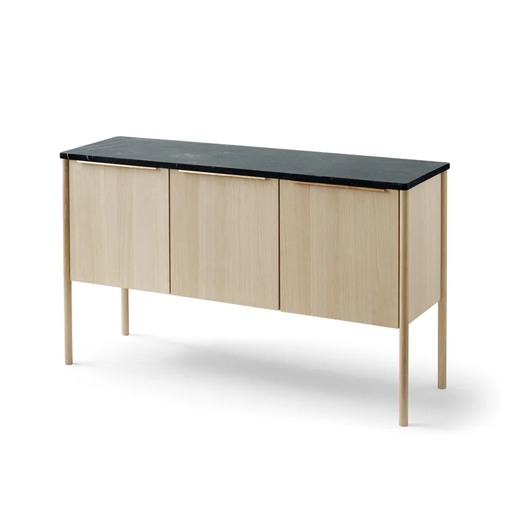 Jut Sideboard de Skagerak en chêne / marbre noir