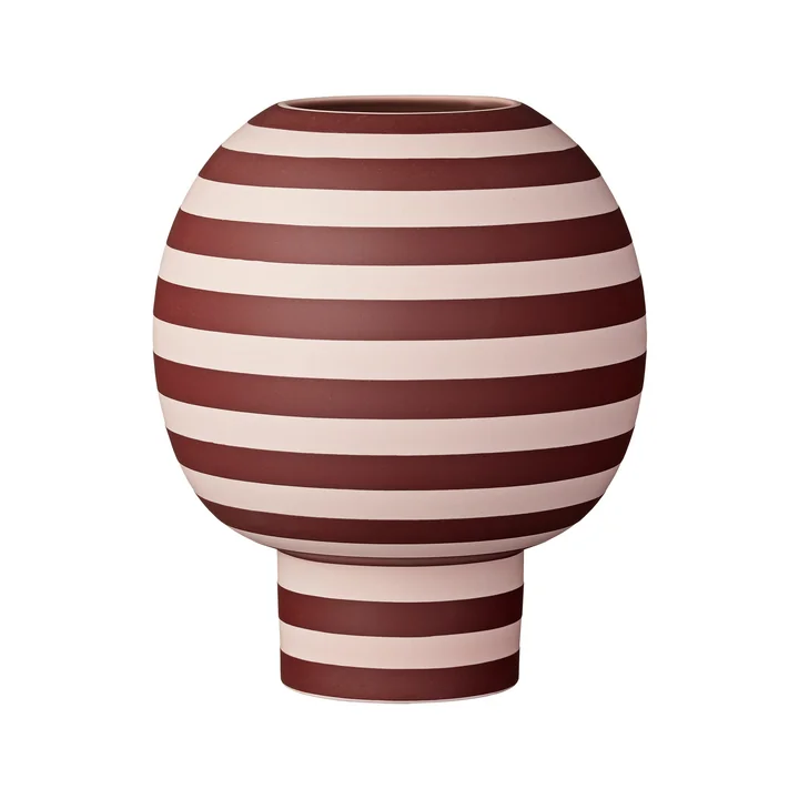 Vase sculptural Varia, Ø 18 x H 21 cm en rose / bordeaux de AYTM