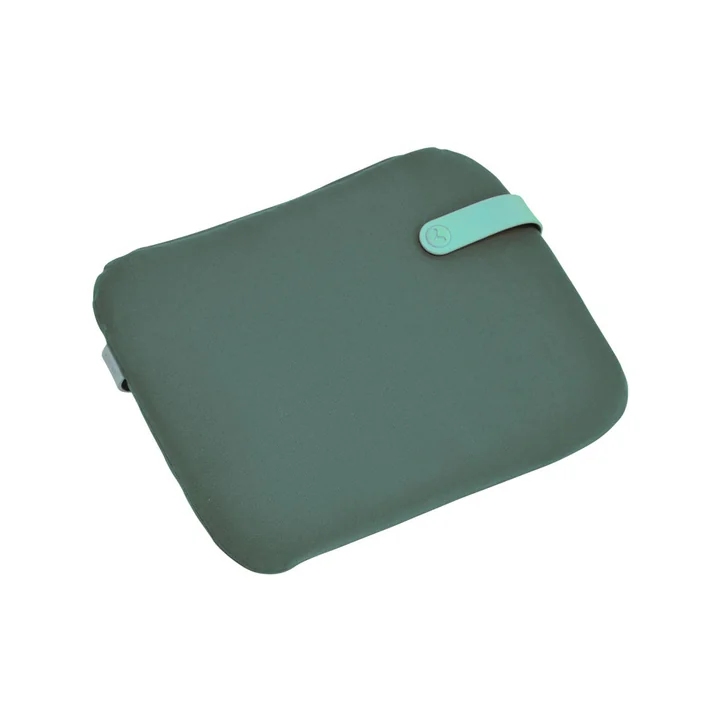 Coussin d'assise Color Mix pour chaise de Bistro 38 x 30 cm par Fermob en vert safari