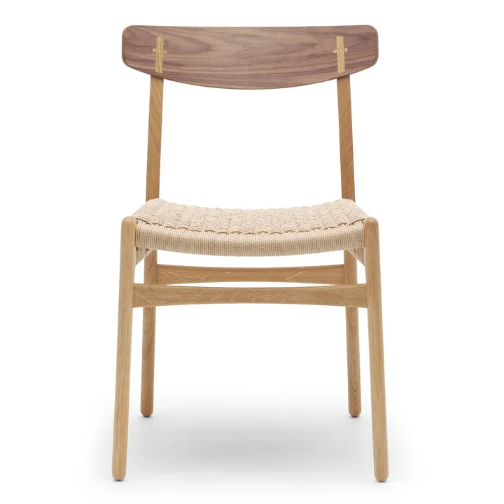 CH23 Chair de Carl Hansen en chêne huilé / noyer huilé / tressage naturel