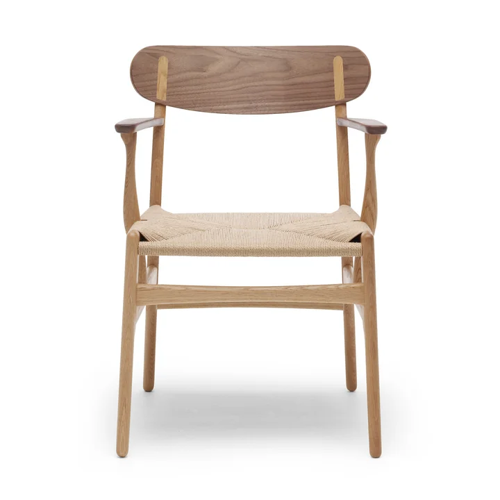 CH26 Chaise avec accoudoirs de Carl Hansen en chêne huilé / noyer huilé / naturel