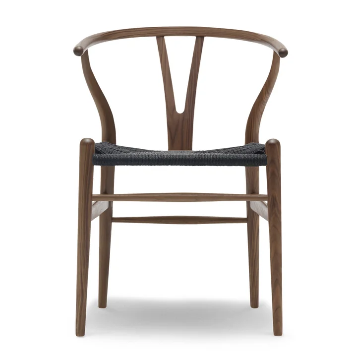 CH24 Wishbone Chair de Carl Hansen en noyer huilé / tressage noir