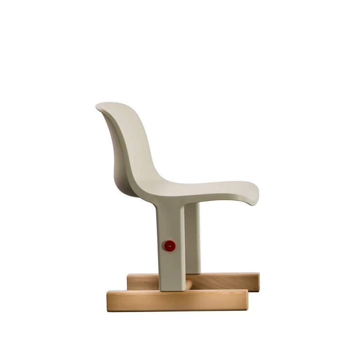 Petite Grande chaise haute par Magis en blanc