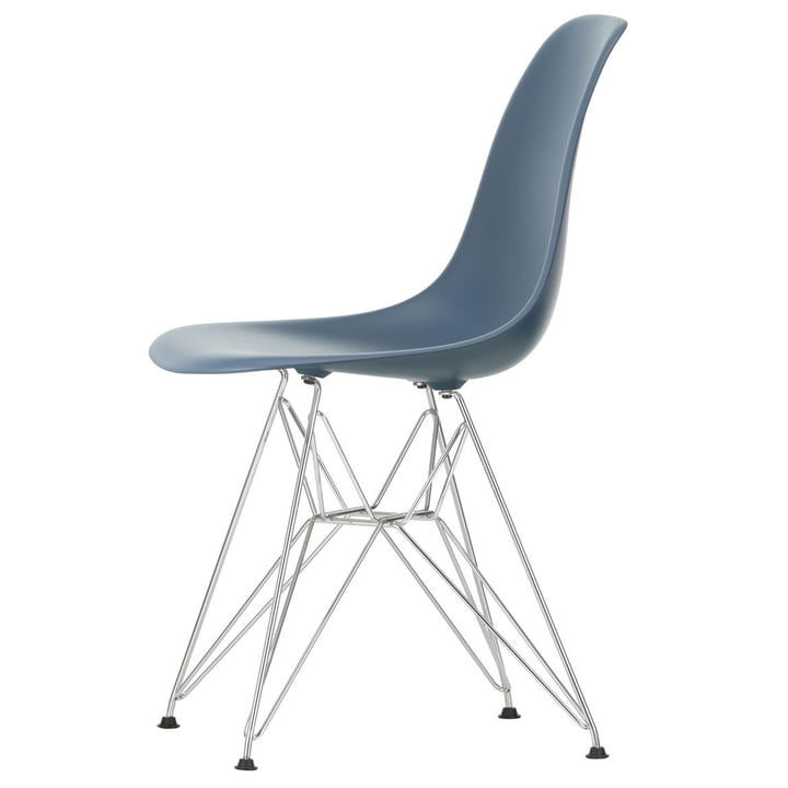 Chaise Eames Plastic Side Chair DSR by Vitra en chrome / bleu marine