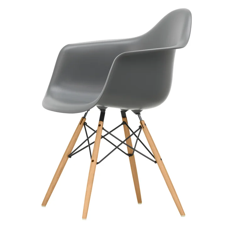 Eames Plastic Armchair DAW de Vitra en frêne couleur miel / gris granit