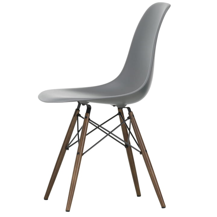 Eames Plastic Side Chair DSW by Vitra en érable gris foncé / gris granit