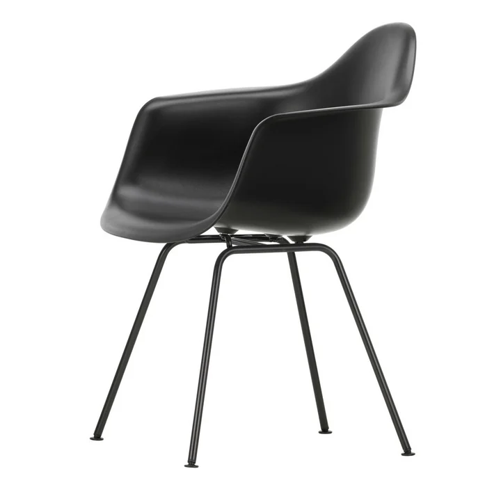 Eames Plastic Armchair DAX de Vitra en basic dark / noir profond