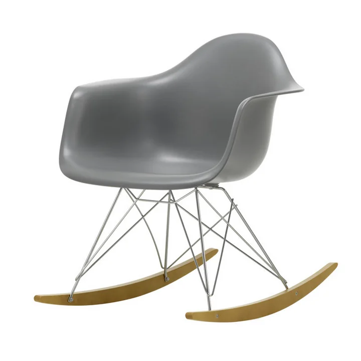 Eames Plastic Armchair RAR de Vitra en érable jaunâtre / chrome / gris granit