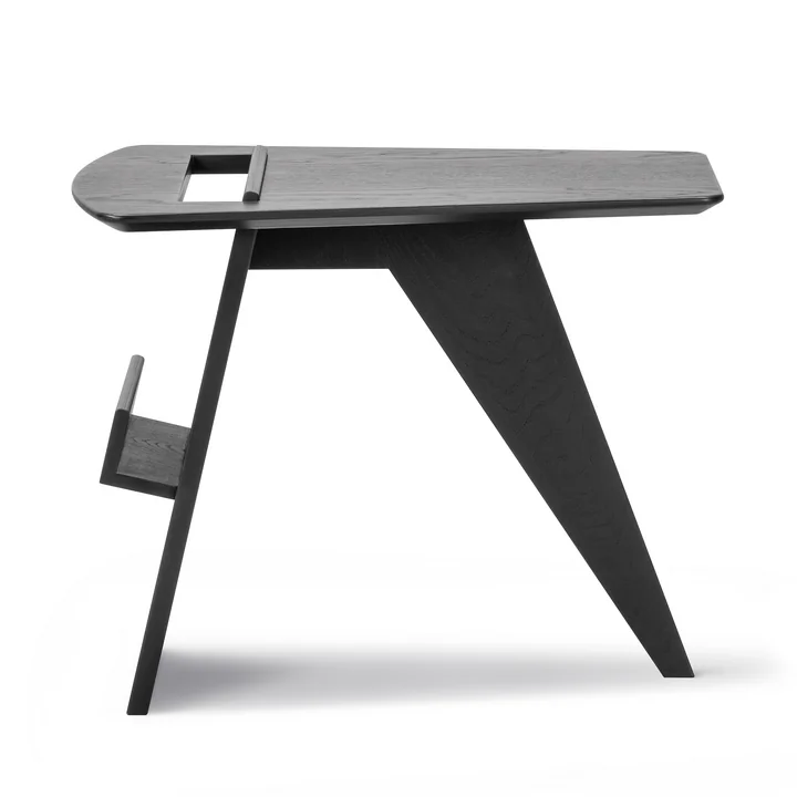 Table d'appoint Risom magazine en chêne laqué noir laqué Frédéricia